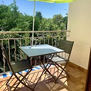 La Garde : Joli Dans Résidence La Garde (Var)